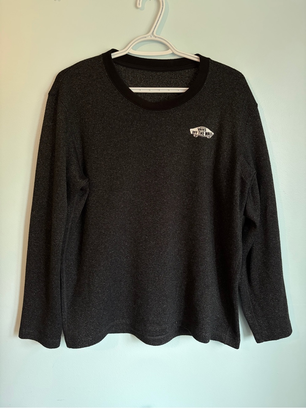 Vans Black Long Sleeve Crewneck Sweatshirt with Chest Logo